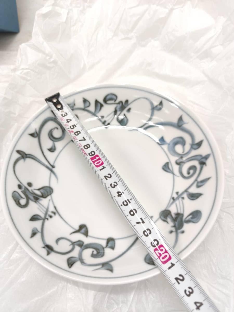 たち吉　花柄　皿3点 Amazon.co.jp: g16390 橘吉 たち吉 染付花文 中皿 2枚セット 皿 和食器